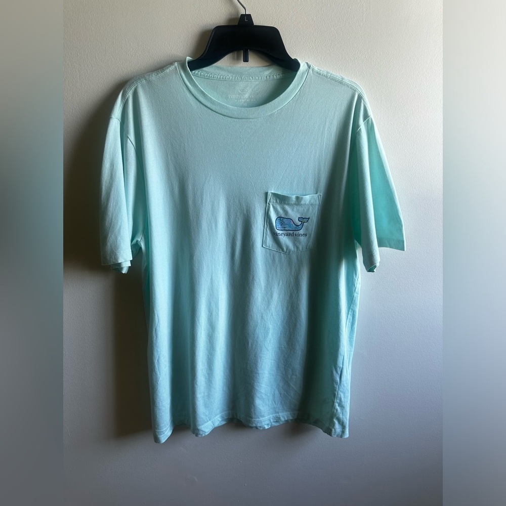 NWOT NEVER WORN Men’s Vineyard Vines T Shirt